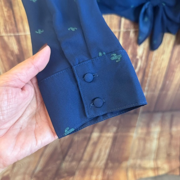 Socialite Women Long Sleeve Cactus Printed Navy Chiffon Knot Front Blouse Small - Picture 10 of 12